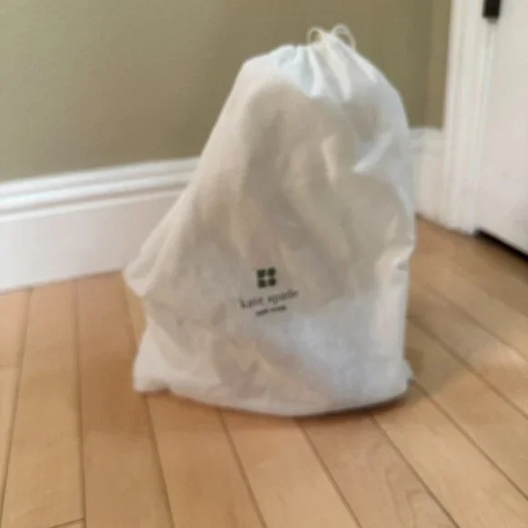 RARE!!! KATE SPADE Bow Detail Metallic Snake Skin Strappy Heels Sandals size 8 - Picture 16 of 16